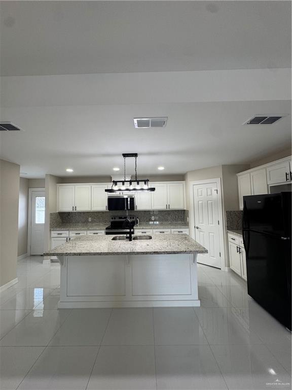 Foto del edificio - 18 Mile 14 1/2 N