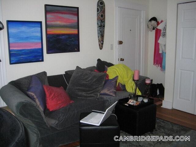 Building Photo - 3 Langdon St