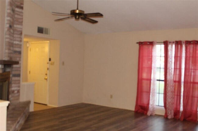 Building Photo - 15407 Rio Del Sol Dr