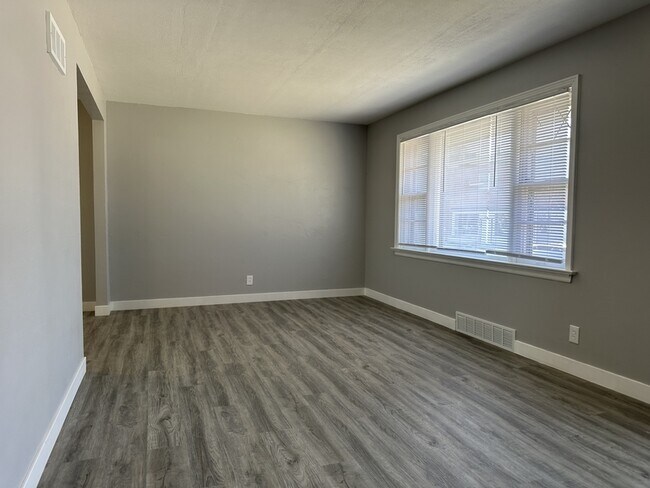 Foto del edificio - 9300 Ardmore Dr