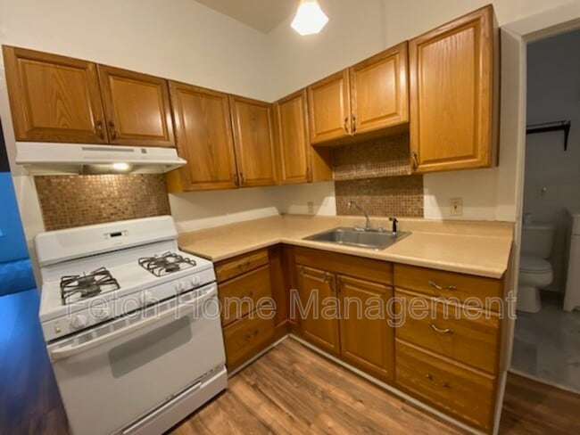 Building Photo - 61 Howard Ave