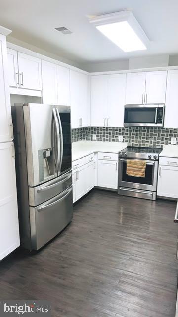 Foto principal - 9430 Silver King Ct