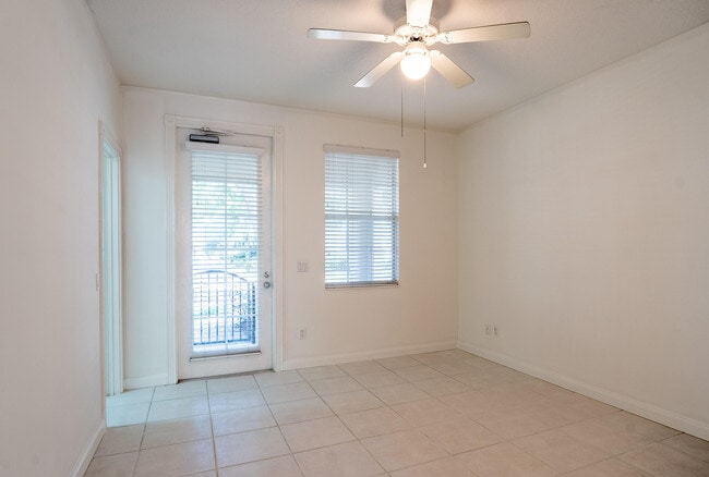 Building Photo - 186 Soriano Dr