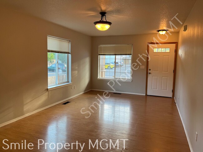 Foto del edificio - 7740 SE 72nd Ave