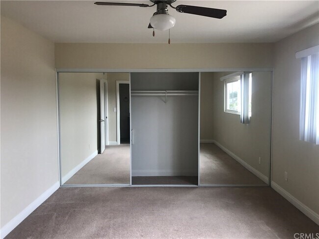 Foto del edificio - 21732 Brookhurst St