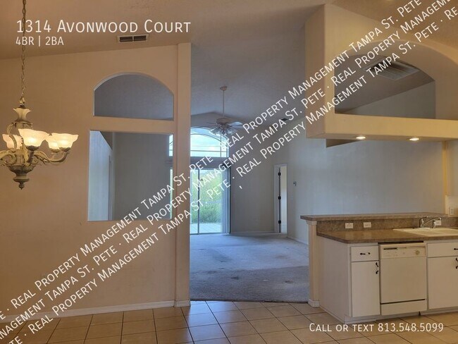 Foto del edificio - ***AVAILABLE APRIL 1ST***