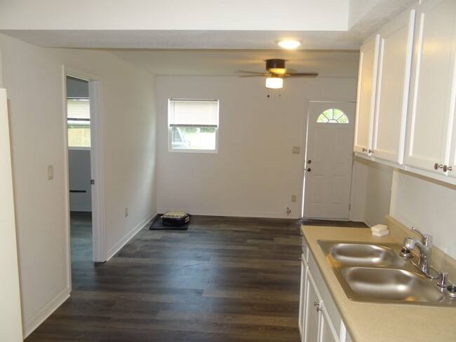 Building Photo - Brand new 2/1 rental - Price reduced