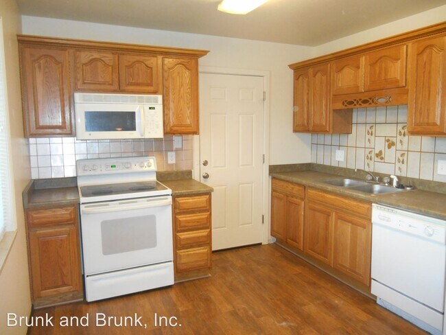 Building Photo - 3 br, 2.5 bath House - 4623 Misty Drive
