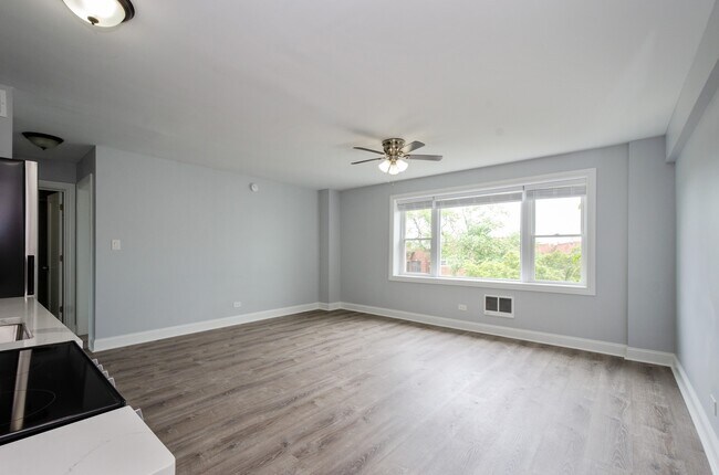 Foto del edificio - 7710 N Sheridan Rd