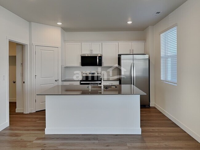 Foto del edificio - 4757 85th Ave NE