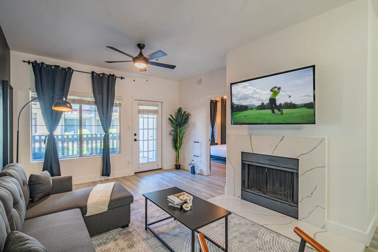 Foto principal - 7900 E Princess Dr