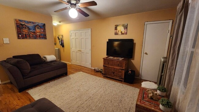 Building Photo - 1870 E 12th St