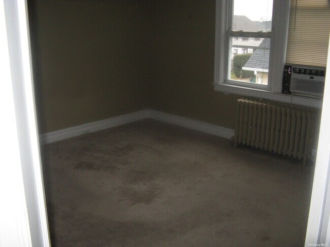 Building Photo - 61 S 1st St