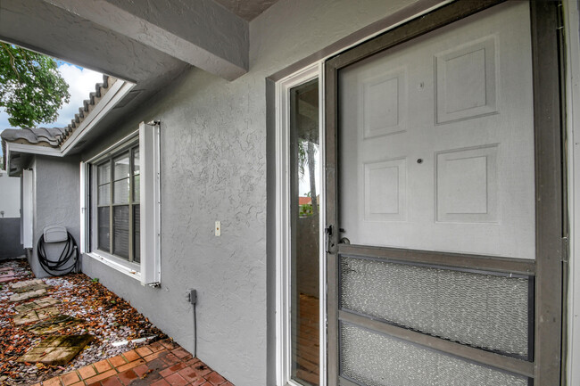 Building Photo - 5391 Alta Way
