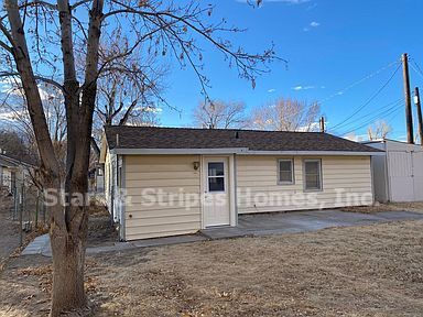 Building Photo - Charming 2 bedroom/1 bath house