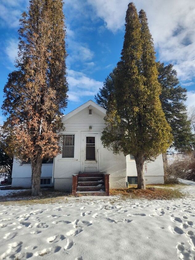 Primary Photo - House in Polson