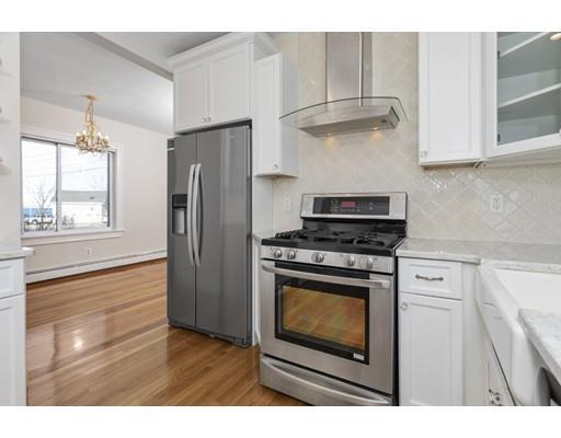 Building Photo - 428 Revere St