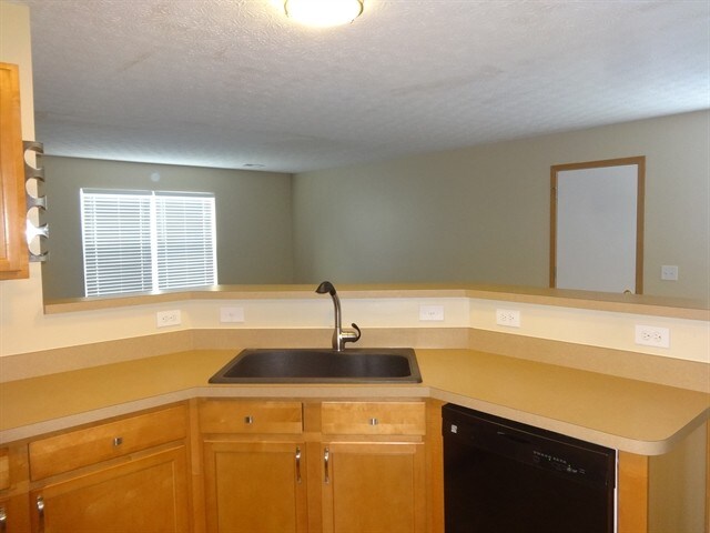 Building Photo - 5688 Battle Creek Way