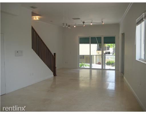 Building Photo - 6461 Indian Creek Dr