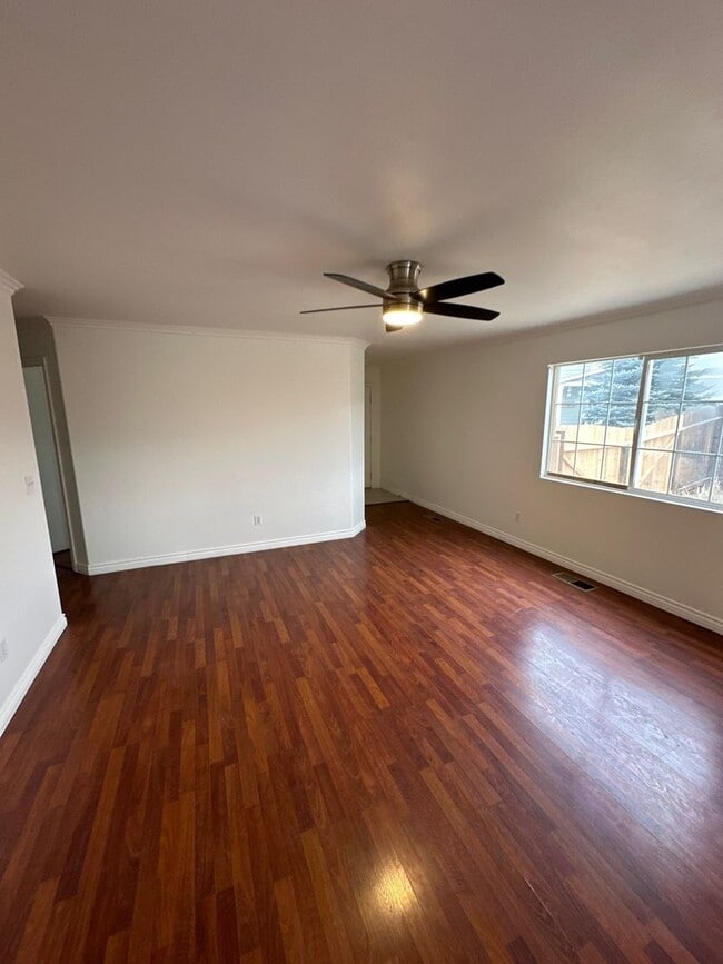 Building Photo - 8675 Crimson Sky Ct