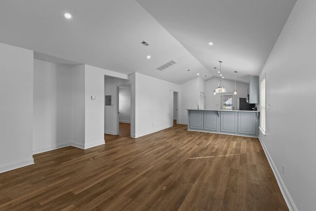 Foto del edificio - New Construction!