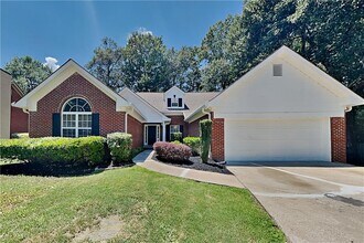 Building Photo - 6778 Oakhurst Ct