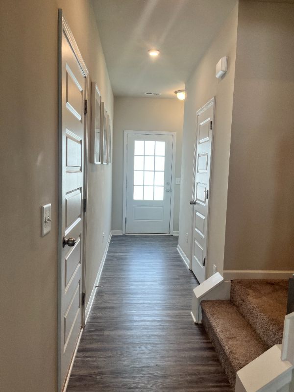 Building Photo - 3864 Clarington Dr