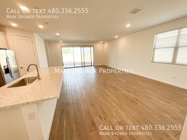 Foto del edificio - 34682 Ashwood Dr