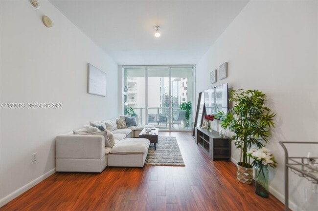 Foto del edificio - 218 SE 14th St