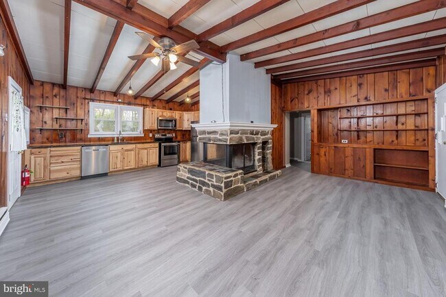 Foto del edificio - 226 Thies Rd