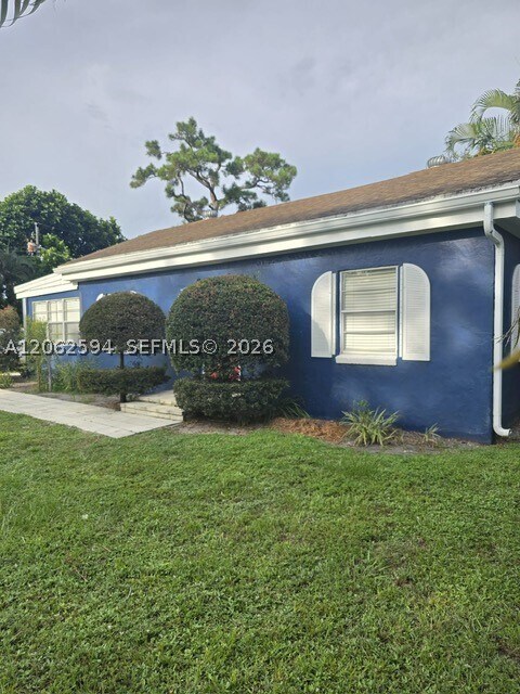 Foto del edificio - 15138 Harrison Rd