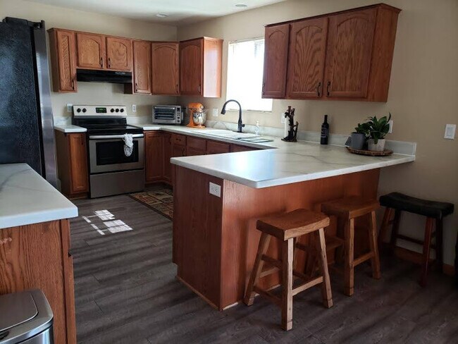 Foto del edificio - 4729 Fox Grove Rd
