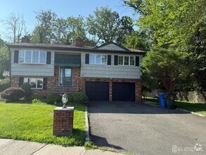 Building Photo - 40 Winding Rd