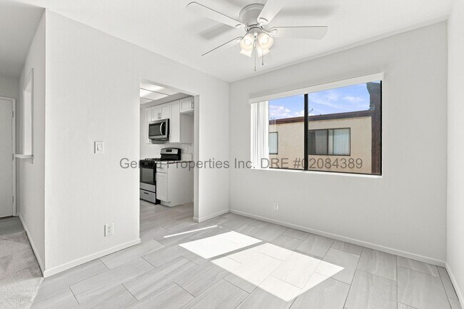Foto del edificio - 16762 Viewpoint Ln