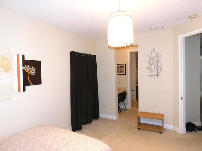 Foto del edificio - 2613 Treanor Terrace