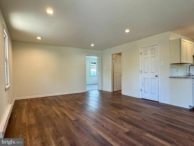 Foto del edificio - 1355 Gravel Pike