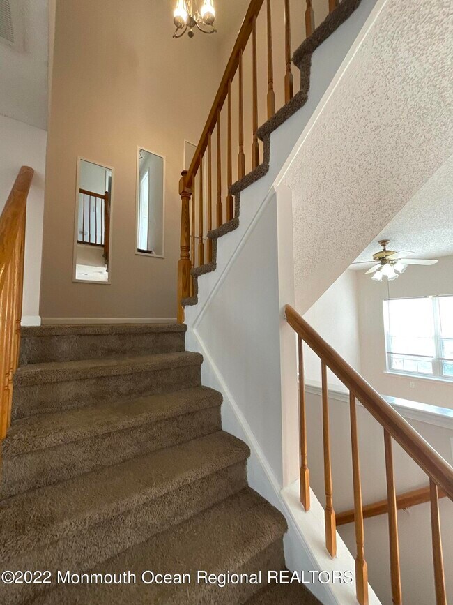 Building Photo - 907 Creamery Ct