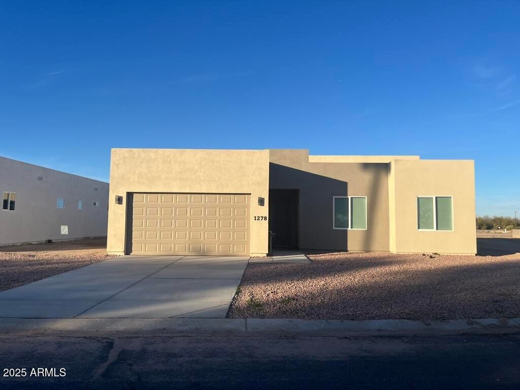 Primary Photo - 1278 W Calle Tuberia