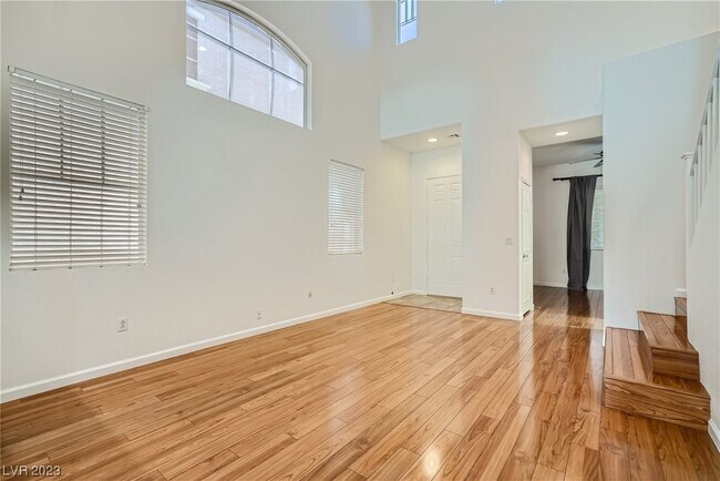 Foto del edificio - 6620 Chinatown St