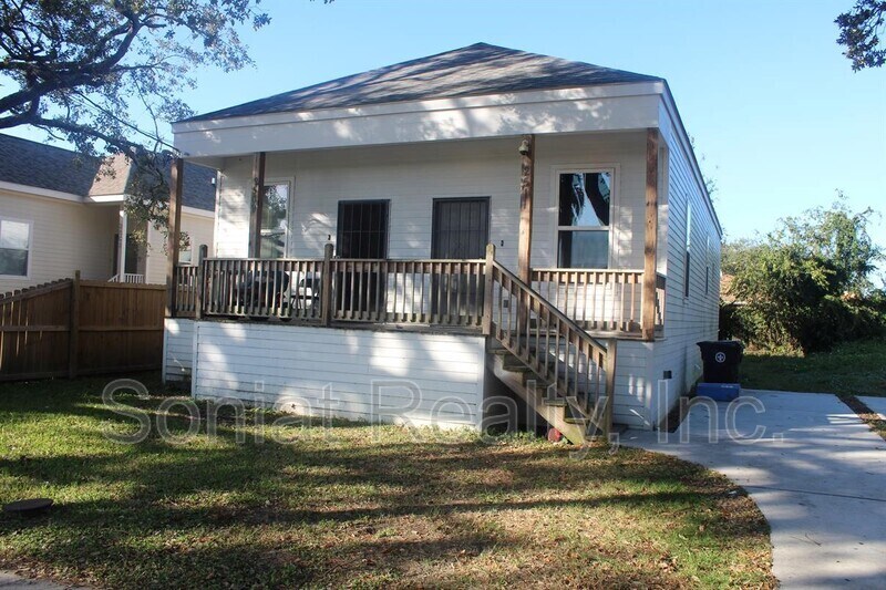 Primary Photo - 2511 Allen Tousaint Blvd