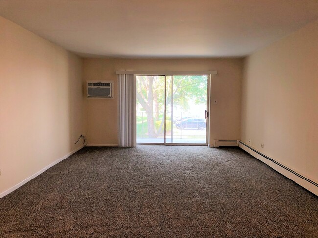 Building Photo - 1331 S Finley Rd