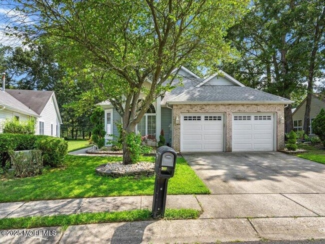 Foto del edificio - 1635 Lacebark Ct