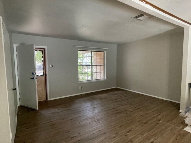 Foto del edificio - 3 br, 2 bath House - 4307 Eagle Nest