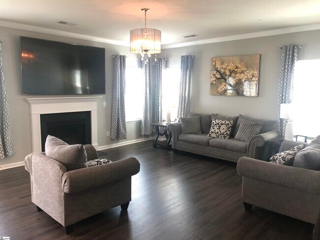 Foto del edificio - 755 Windward Ln