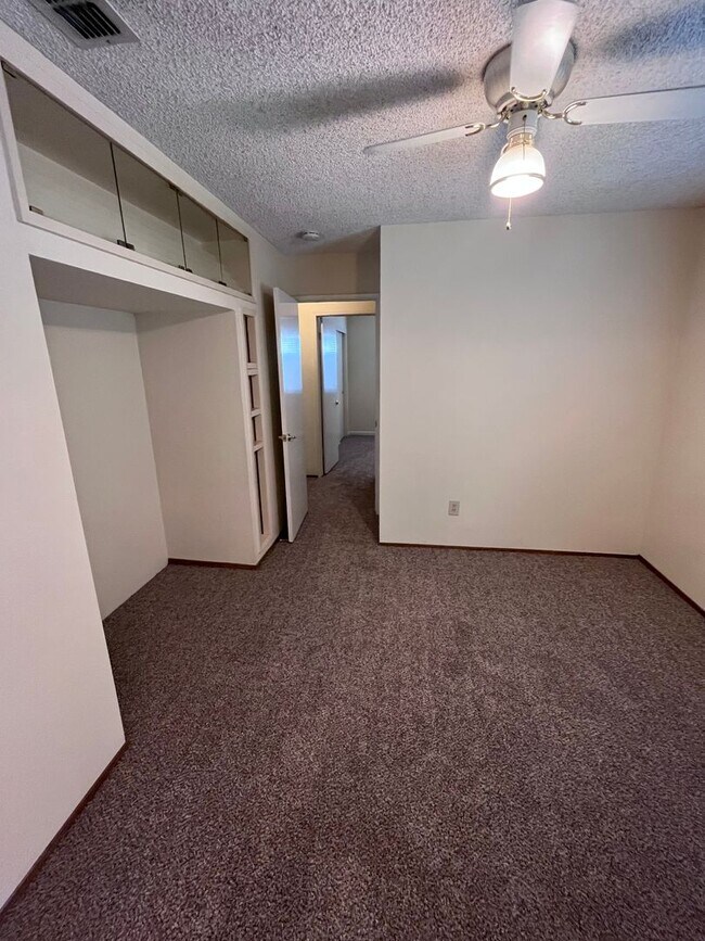 Foto del edificio - NICE UPDATED HOME IN SACRAMENTO!