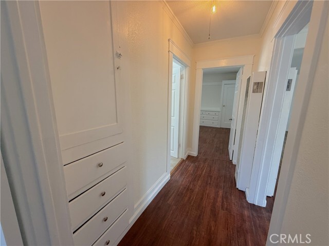 Building Photo - 1332 W 65th St