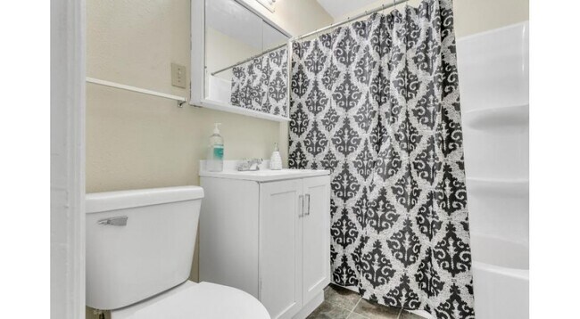 Foto del edificio - 3362 N Buffum St