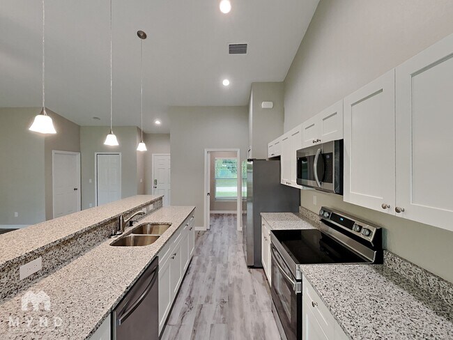 Building Photo - 7465 Blutter Rd