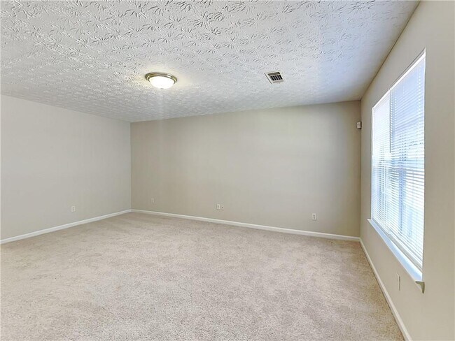 Foto del edificio - 3116 Fields Dr