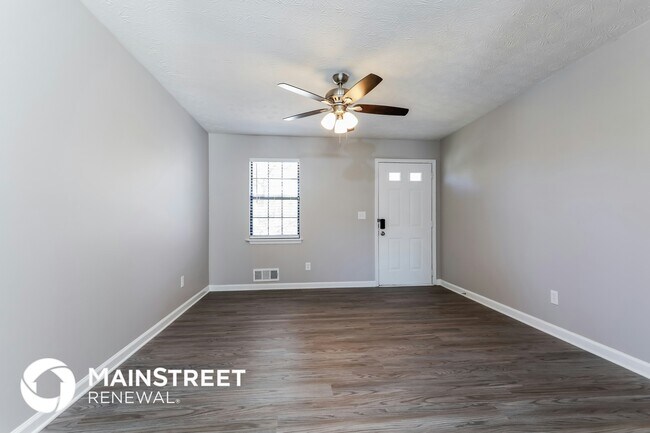 Foto del edificio - 1181 Timbercrest Dr